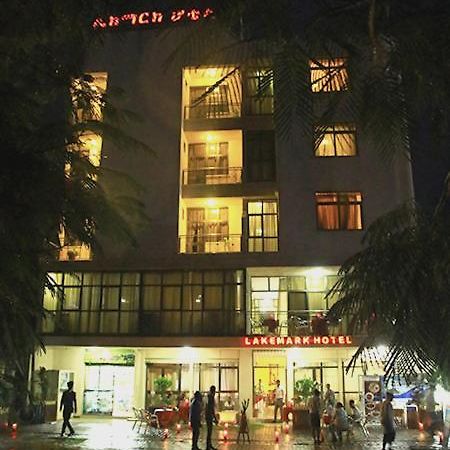 Lakemark Hotel And Tour Service Bahar Dar Esterno foto