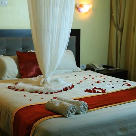 Lakemark Hotel And Tour Service Bahar Dar Esterno foto