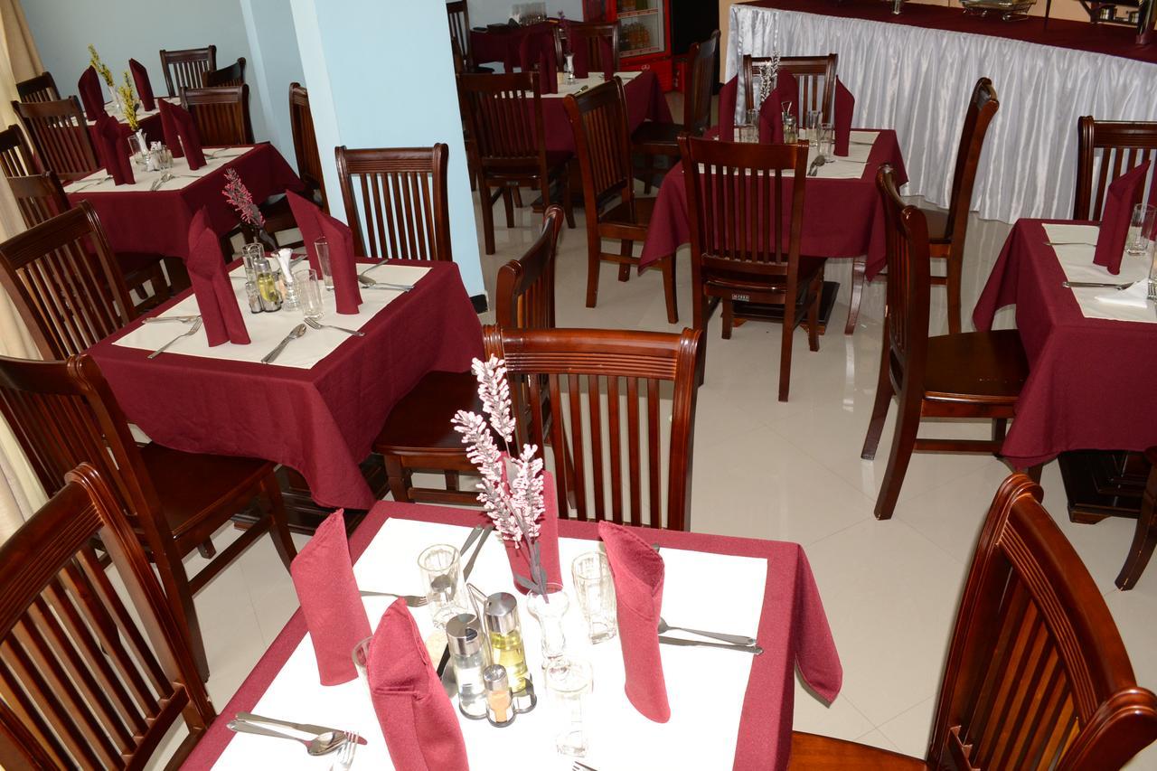 Lakemark Hotel And Tour Service Bahar Dar Esterno foto