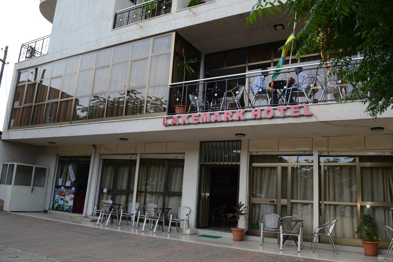Lakemark Hotel And Tour Service Bahar Dar Esterno foto
