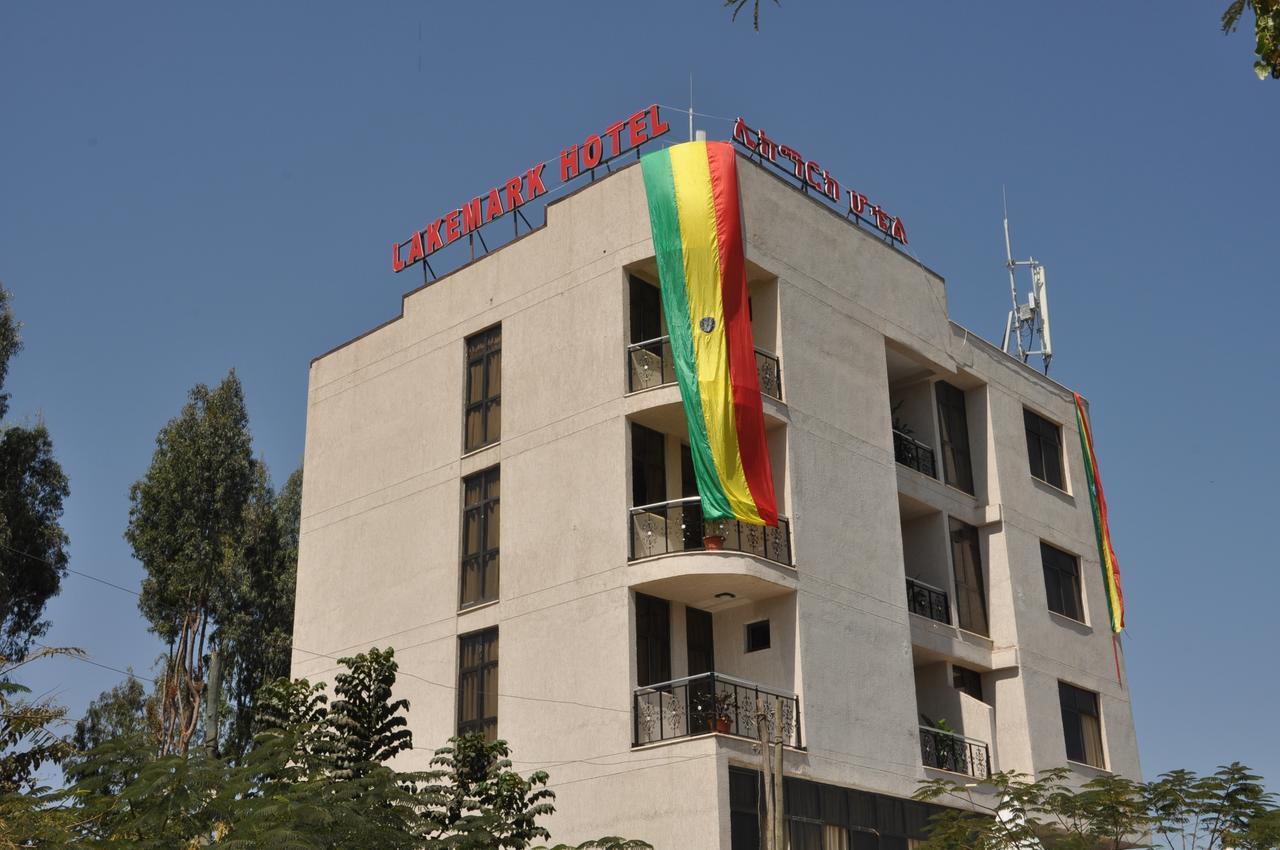 Lakemark Hotel And Tour Service Bahar Dar Esterno foto