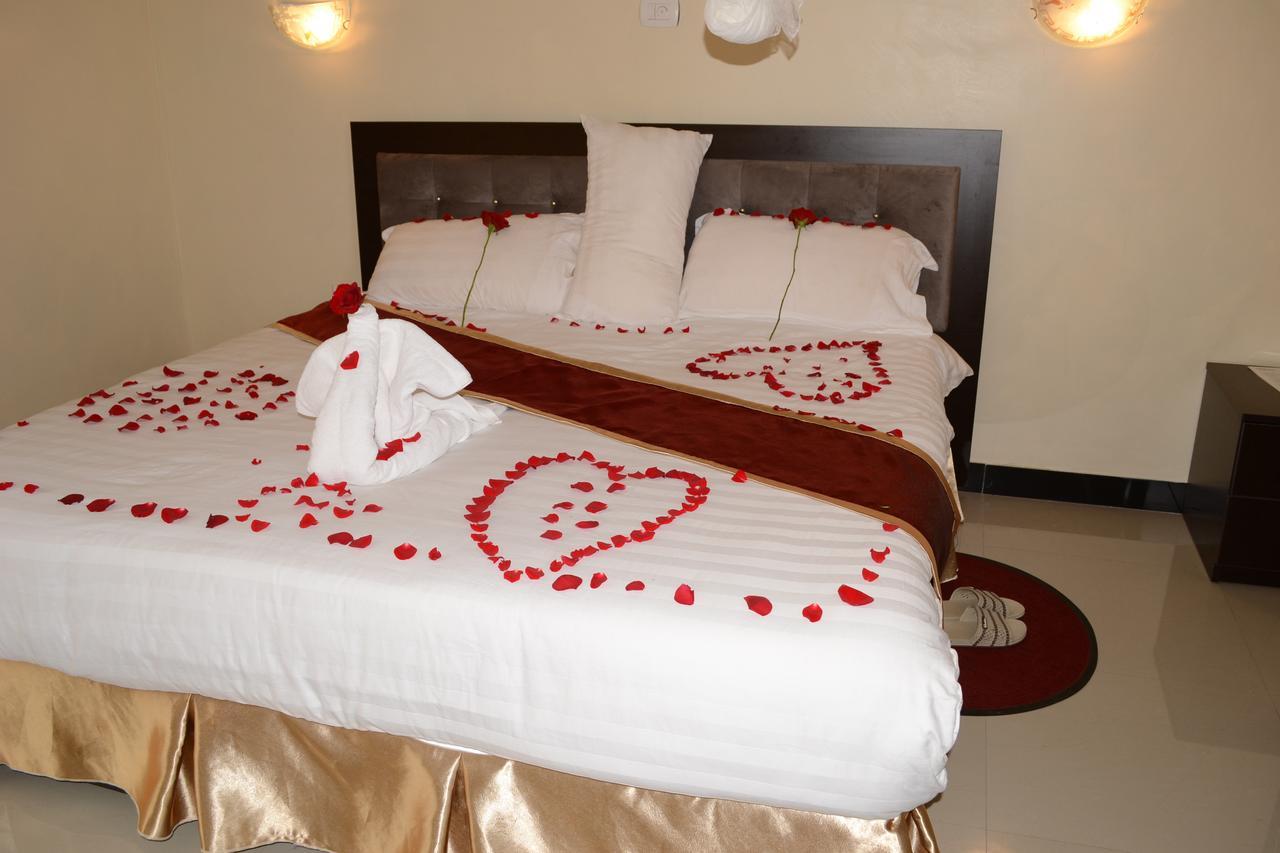 Lakemark Hotel And Tour Service Bahar Dar Esterno foto