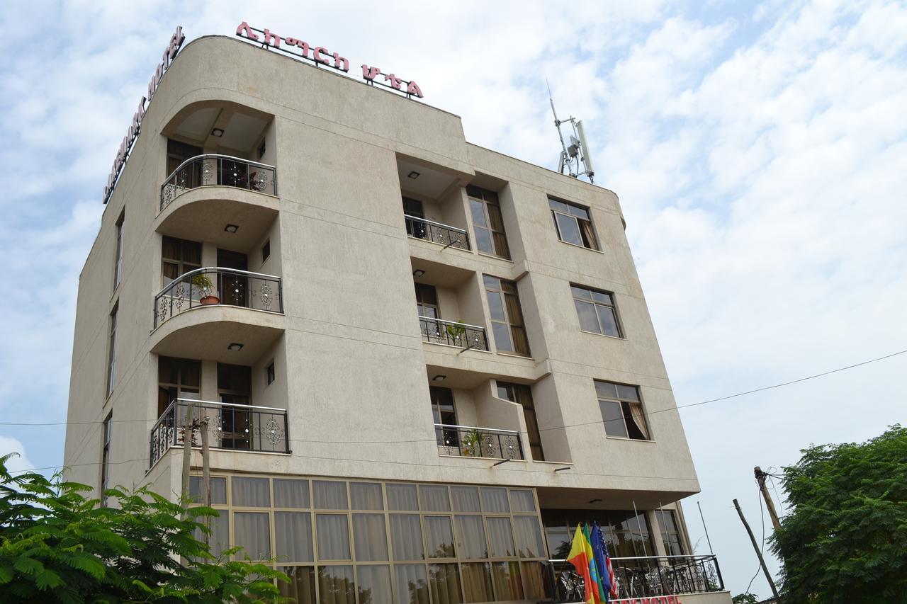 Lakemark Hotel And Tour Service Bahar Dar Esterno foto