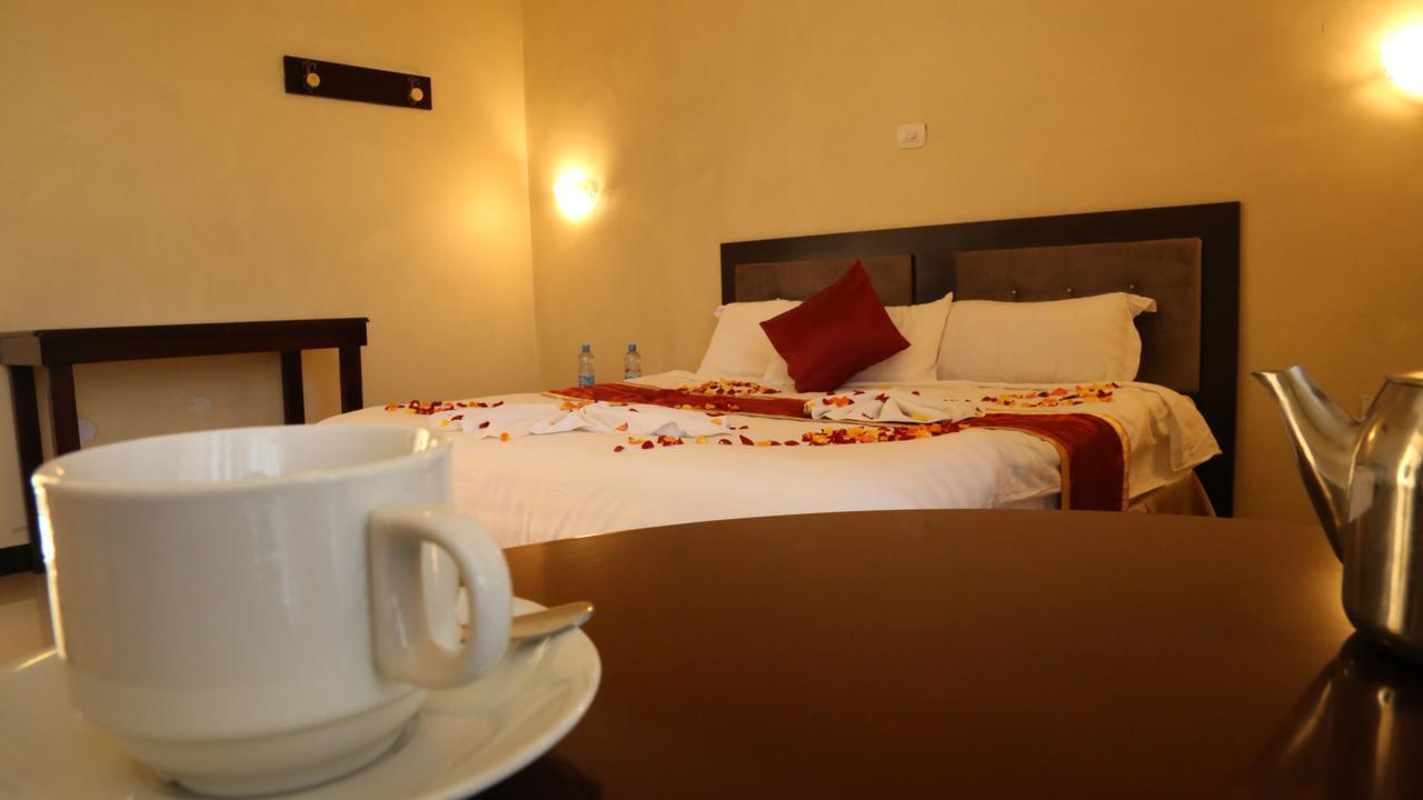 Lakemark Hotel And Tour Service Bahar Dar Esterno foto