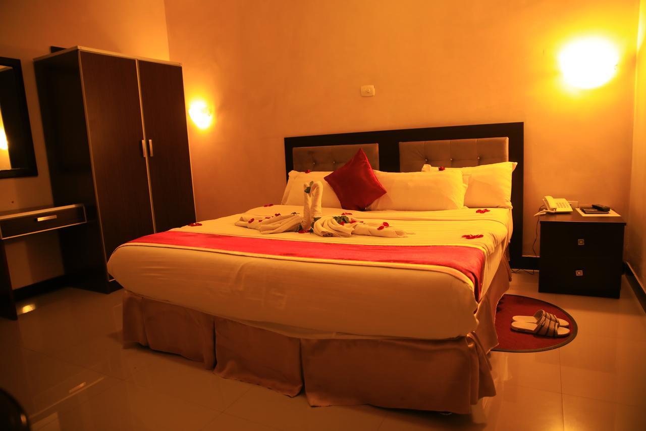 Lakemark Hotel And Tour Service Bahar Dar Esterno foto