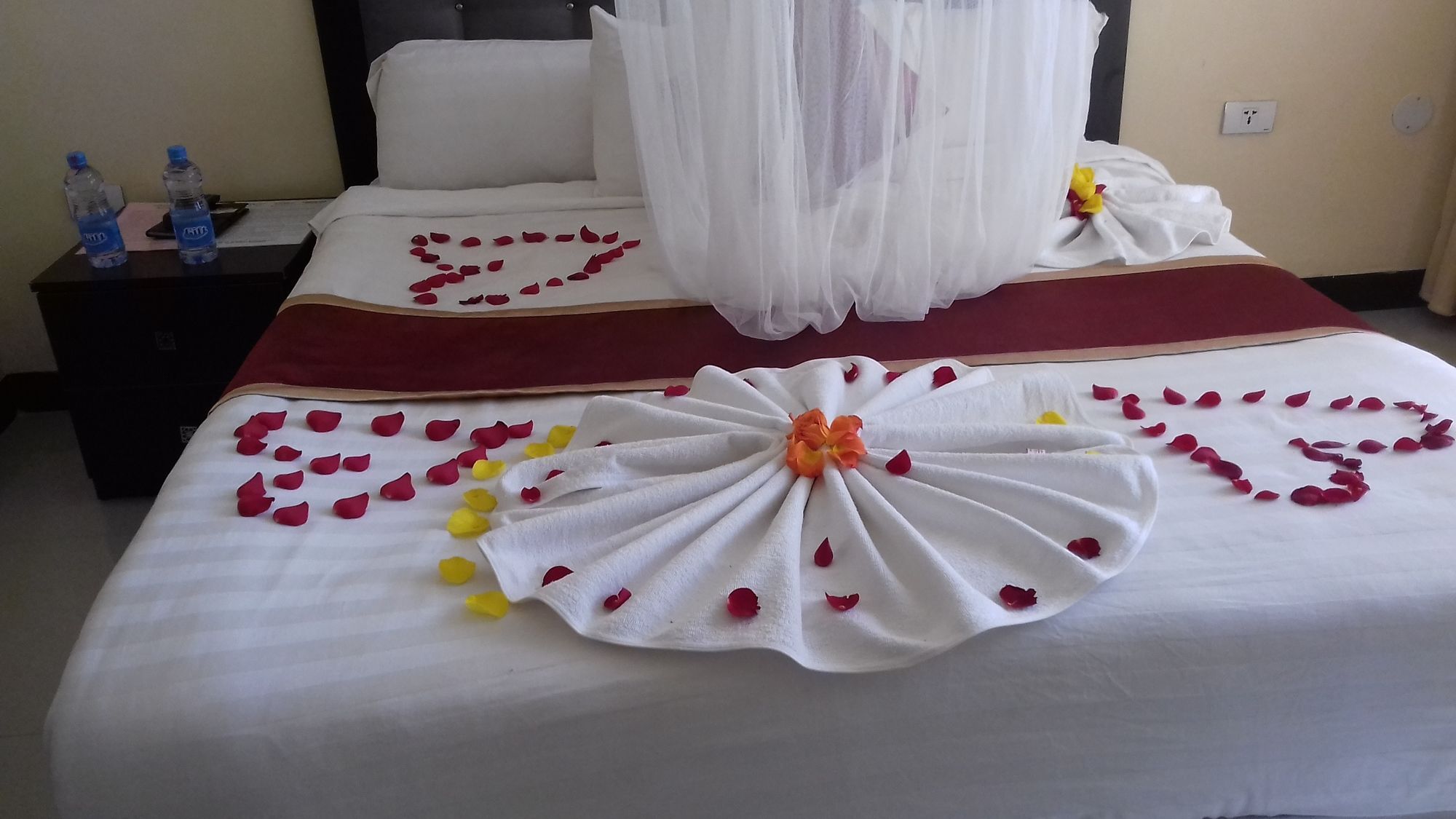 Lakemark Hotel And Tour Service Bahar Dar Esterno foto