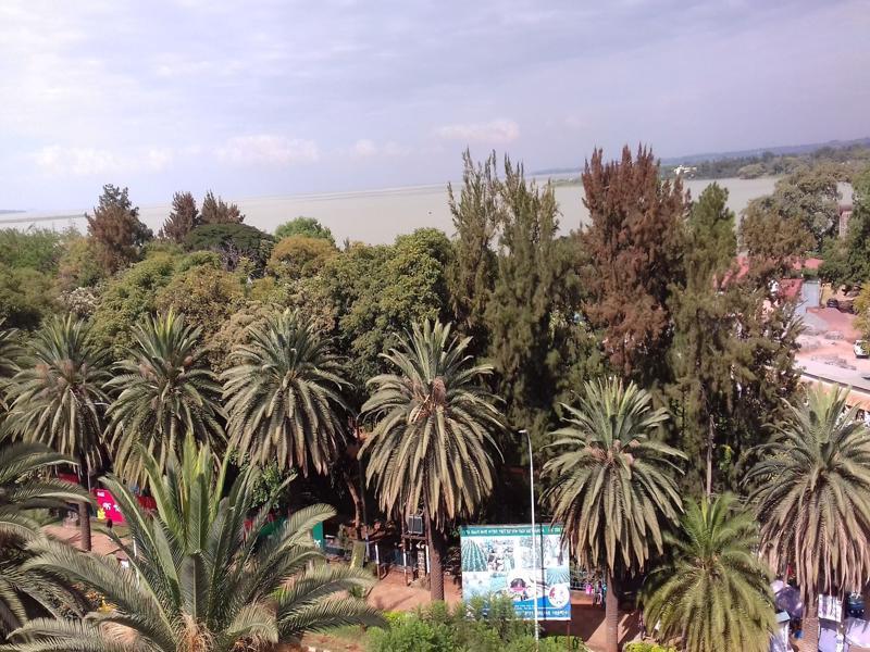 Lakemark Hotel And Tour Service Bahar Dar Esterno foto