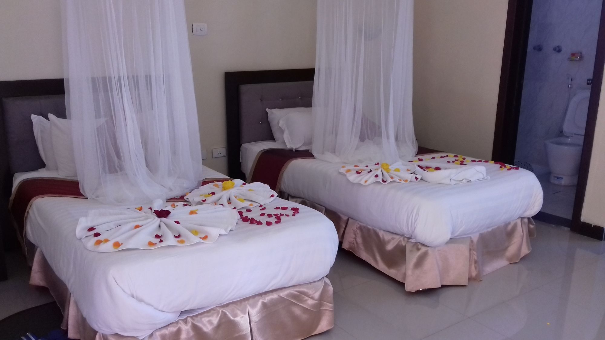 Lakemark Hotel And Tour Service Bahar Dar Esterno foto