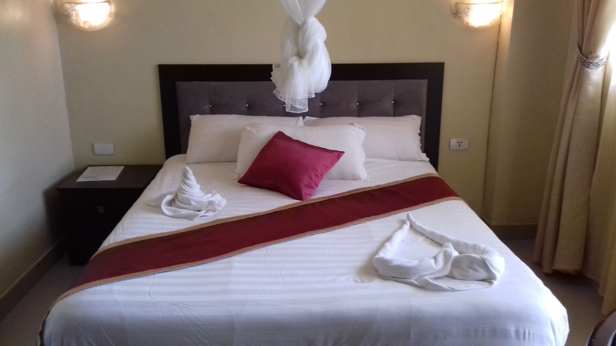 Lakemark Hotel And Tour Service Bahar Dar Esterno foto